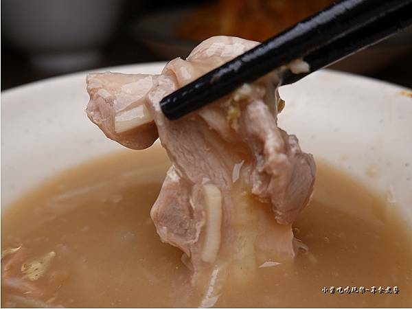 鴨肉羹湯-2021龍巢飯麵館 (2).jpg