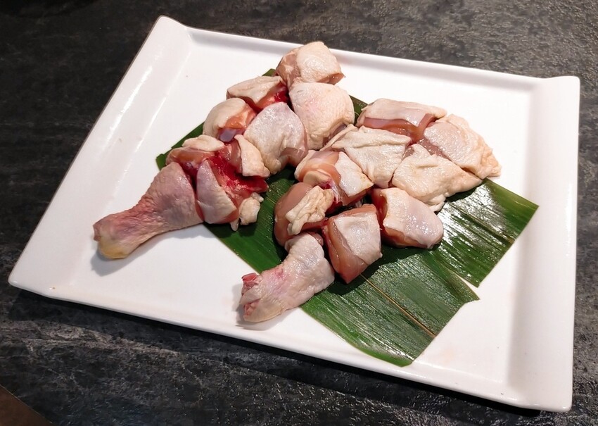 [分享] 大安9號鍋物。鐵板燒，母親節新品上市-蟲草花椰汁雞鍋物，是香江貴婦養顏美容的秘密，消暑更滋補養