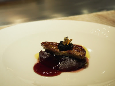 【大安美食】大安9號日式鍋物。鐵板燒│絕代雙膠湯、活龍蝦、九孔鮑魚、和牛、白玉田螺