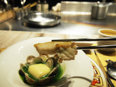 【大安美食】大安9號日式鍋物。鐵板燒│絕代雙膠湯、活龍蝦、九孔鮑魚、和牛、白玉田螺