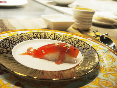 【大安美食】大安9號日式鍋物。鐵板燒│絕代雙膠湯、活龍蝦、九孔鮑魚、和牛、白玉田螺