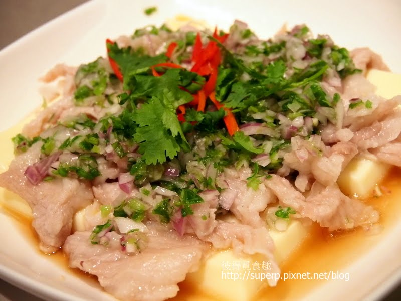 [餐廳食記]台北的喆園：不輸吉品的脆皮雞和流沙包