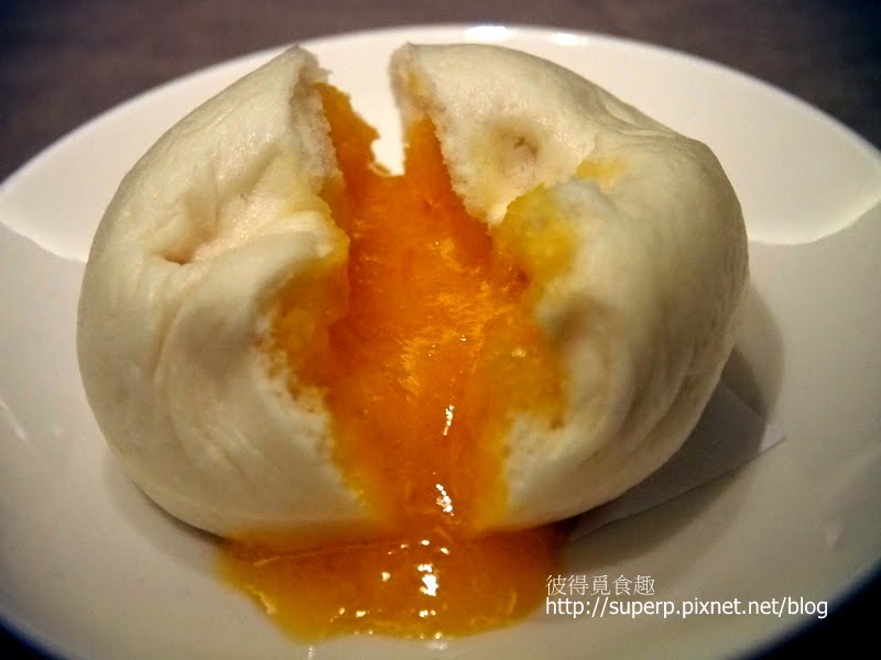 [餐廳食記]台北的喆園：不輸吉品的脆皮雞和流沙包