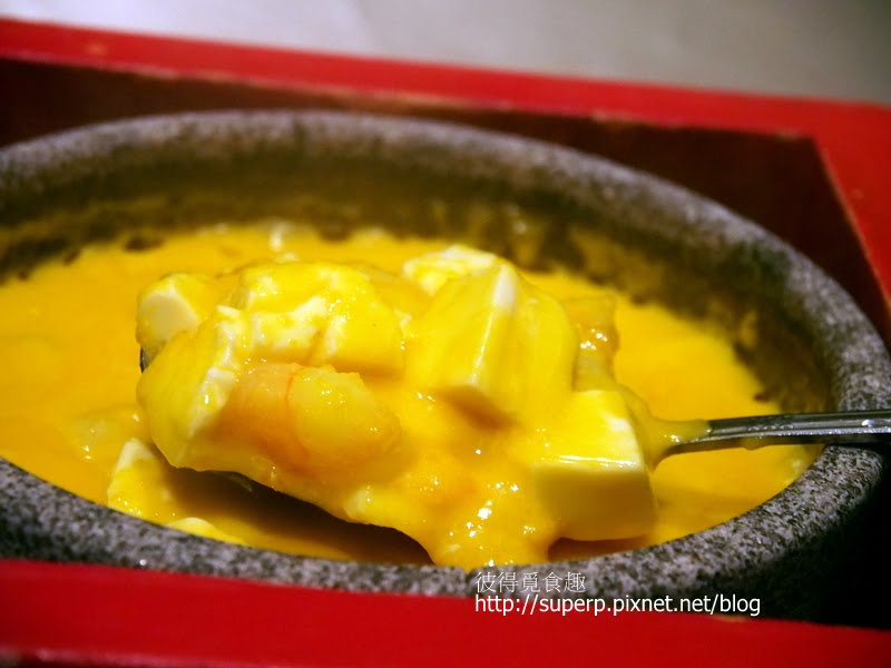 [餐廳食記]台北的喆園：不輸吉品的脆皮雞和流沙包