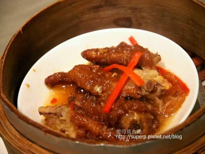 [餐廳食記]台北的喆園：不輸吉品的脆皮雞和流沙包