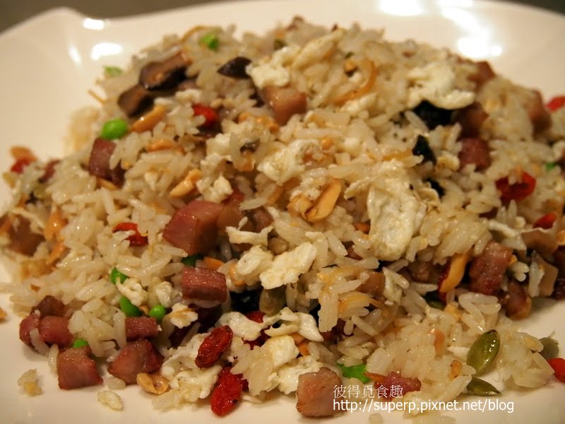 [餐廳食記]台北的喆園：不輸吉品的脆皮雞和流沙包