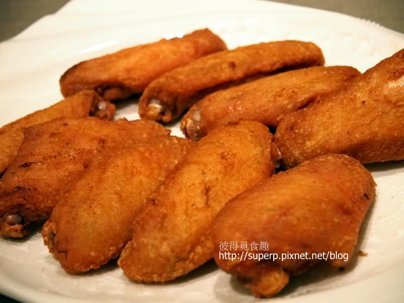 [餐廳食記]台北的喆園：不輸吉品的脆皮雞和流沙包