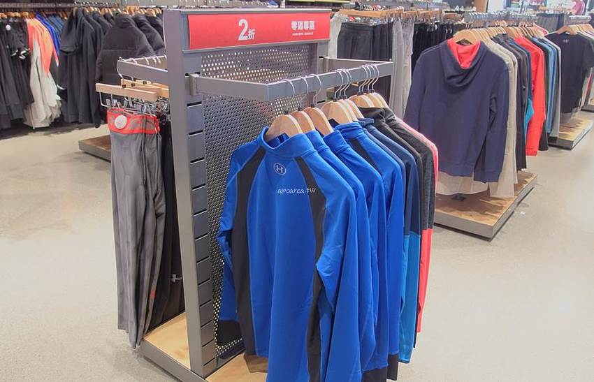 UA夏季特賣會│夏天來了趕快動起來!超多運動服飾鞋款每週一物1折起,OUTLET門市搶便宜趁現在 - 蘋果話日常