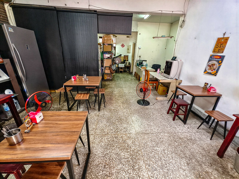 捷運龍山寺站巷弄美食！老饕激推萬華91巷甜不辣，加辣吃完加湯超滿足。