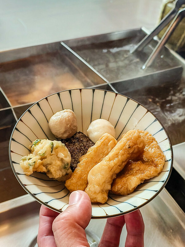 捷運龍山寺站巷弄美食！老饕激推萬華91巷甜不辣，加辣吃完加湯超滿足。