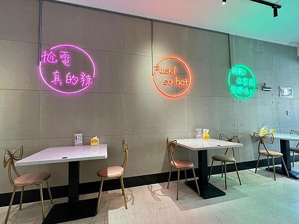 LINE_ALBUM_20230529 _14_230530_15.jpg LINE_ALBUM_20230529 _14_230530_15.jpg