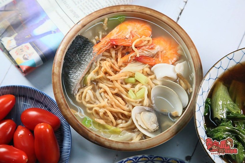 【台南伴手禮】台南百年製麵廠老店，台南最另類的道地伴手禮是它：食在福製麵 - 熱血玩台南。跳躍新世界