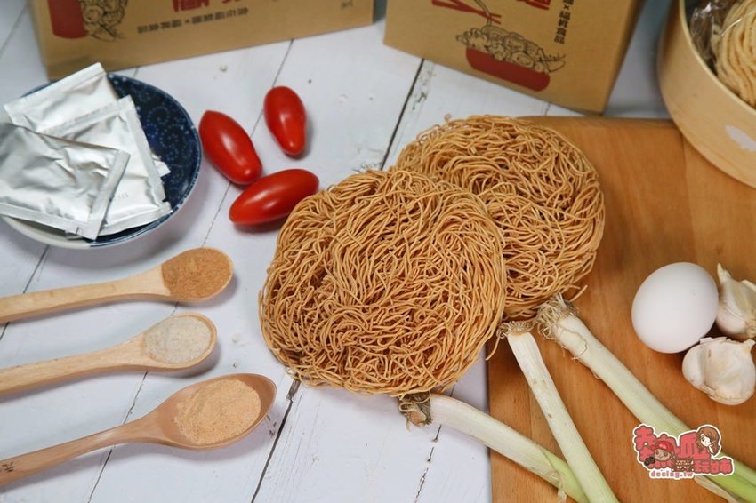 【台南伴手禮】台南百年製麵廠老店，台南最另類的道地伴手禮是它：食在福製麵 - 熱血玩台南。跳躍新世界