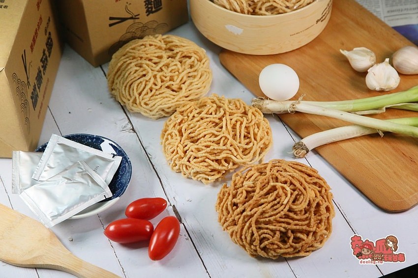 【台南伴手禮】台南百年製麵廠老店，台南最另類的道地伴手禮是它：食在福製麵 - 熱血玩台南。跳躍新世界