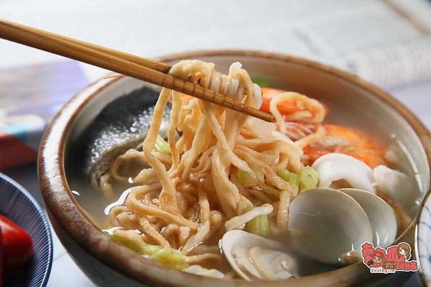 【台南伴手禮】台南百年製麵廠老店，台南最另類的道地伴手禮是它：食在福製麵 - 熱血玩台南。跳躍新世界