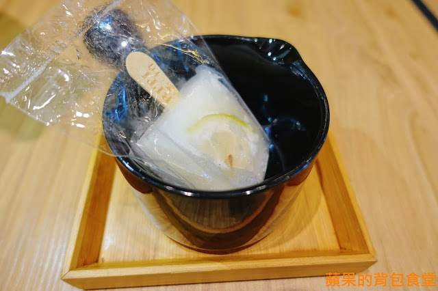 [食記] 台北松山 - 蘇耐吉廚房 $390炭烤牛排佐花生沙嗲 套餐享有開胃菜涼拌料理甜品 飲料湯品自助吧 泰式套餐