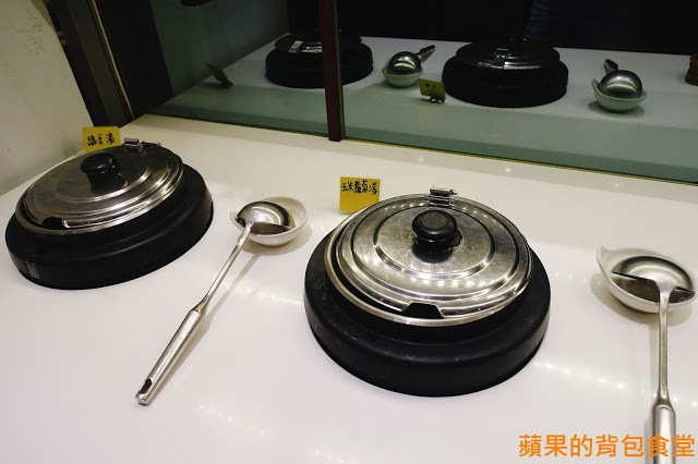 [食記] 台北松山 - 蘇耐吉廚房 $390炭烤牛排佐花生沙嗲 套餐享有開胃菜涼拌料理甜品 飲料湯品自助吧 泰式套餐