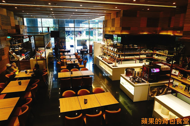 [食記] 台北松山 - 蘇耐吉廚房 $390炭烤牛排佐花生沙嗲 套餐享有開胃菜涼拌料理甜品 飲料湯品自助吧 泰式套餐