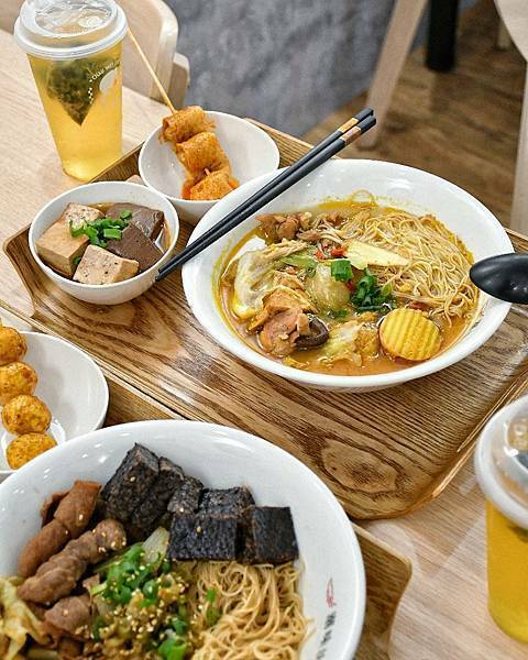 【台北松山】潮味決湯滷專門店 台北三民分社，最潮滷味店，吃法多元，傳統加創新，RFID卡片結帳快速，衛生又乾淨