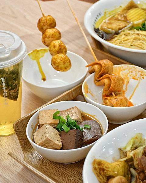 【台北松山】潮味決湯滷專門店 台北三民分社，最潮滷味店，吃法多元，傳統加創新，RFID卡片結帳快速，衛生又乾淨