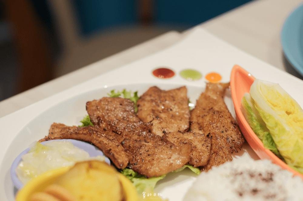 牛奶魚 台中虱目魚專賣店 去骨虱目魚 台中北區 台中北屯區水煮便當 減脂便當 賽的日札 -26-min.png