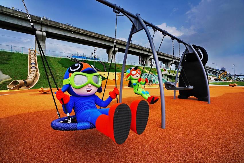 新北景點【堤坡滑梯樂園】 新北景點【堤坡滑梯樂園】