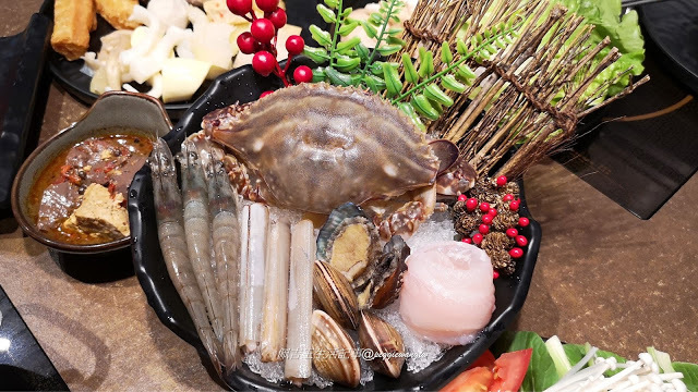 汐止人激推 平價火鍋吃到飽！藝爐晏 火鍋美術館：珍稀手工鍋料.高檔甜點上百種食材只要399起︱新北美食