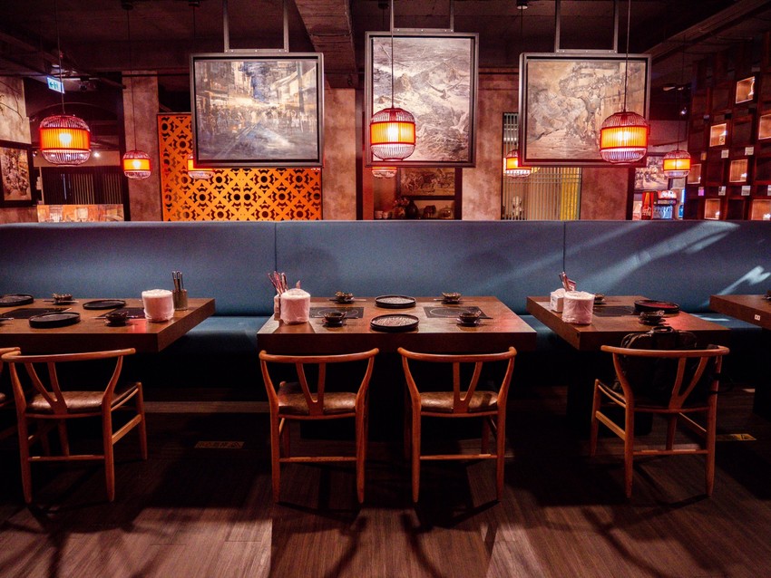 汐止美食火鍋推薦｜藝爐晏火鍋美術館。399元火鍋吃到飽｜在畫廊裡享用火鍋