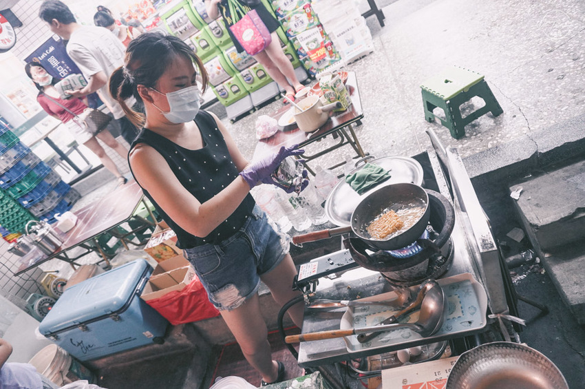 永安市場站附近紅到翻掉的道地Nims 泰式廚房担担泰正宗泰式料理 娘娘也瘋愛- 微笑娃生活旅行