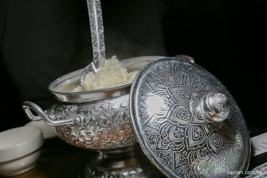 一秒飛峇里島吃泰國蝦『水明漾活蝦景觀餐廳』吃蝦蝦順便當網美!! - 台南好Food遊