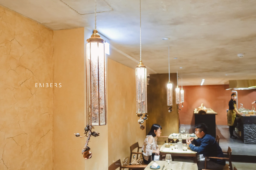 EMBERS,在城市裡觸摸森林,以料理詮釋屬於台灣的味道/台北仁愛路美食餐廳推薦