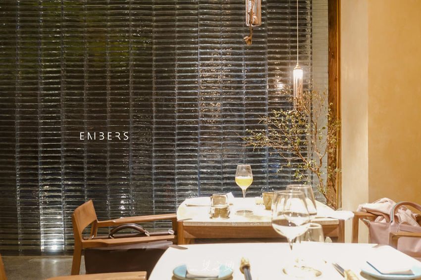 EMBERS,在城市裡觸摸森林,以料理詮釋屬於台灣的味道/台北仁愛路美食餐廳推薦