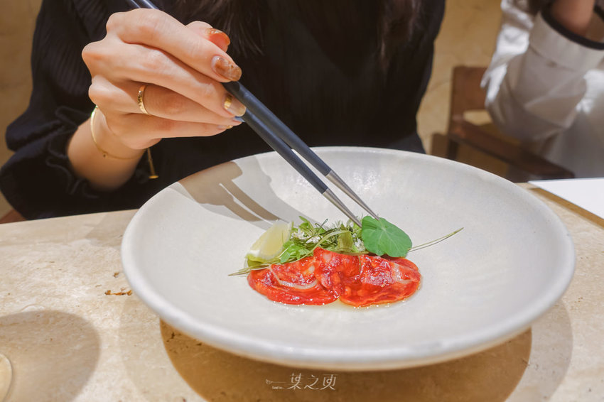 EMBERS,在城市裡觸摸森林,以料理詮釋屬於台灣的味道/台北仁愛路美食餐廳推薦