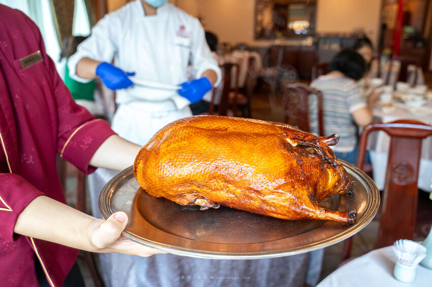台北福華大飯店江南村｜一鴨三吃不稀奇，新推出掛爐櫻桃鴨一鴨六吃才是真功夫！父親節就訂這，烤鴨控不能錯