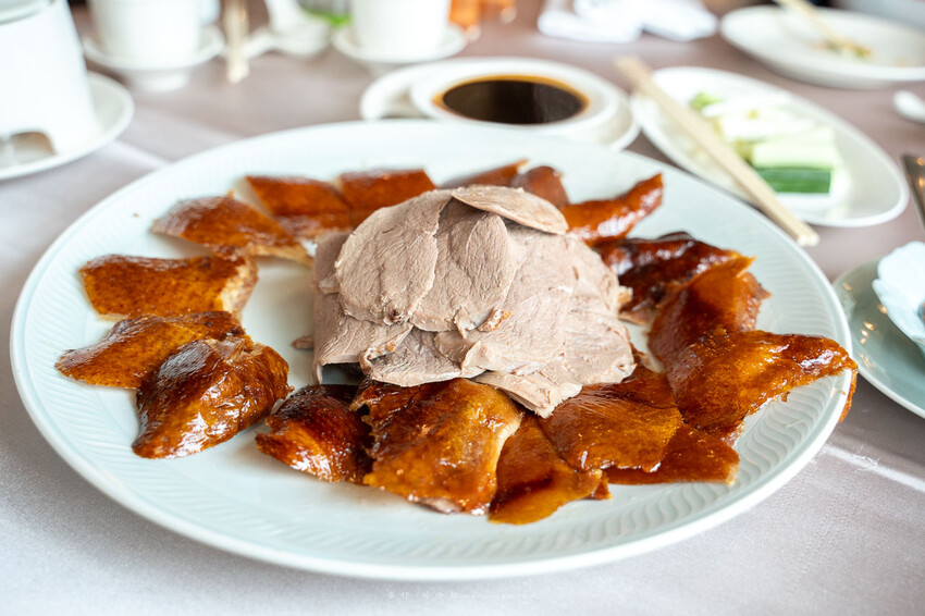 台北福華大飯店江南村｜一鴨三吃不稀奇，新推出掛爐櫻桃鴨一鴨六吃才是真功夫！父親節就訂這，烤鴨控不能錯