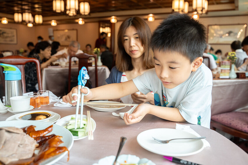 台北福華大飯店江南村｜一鴨三吃不稀奇，新推出掛爐櫻桃鴨一鴨六吃才是真功夫！父親節就訂這，烤鴨控不能錯