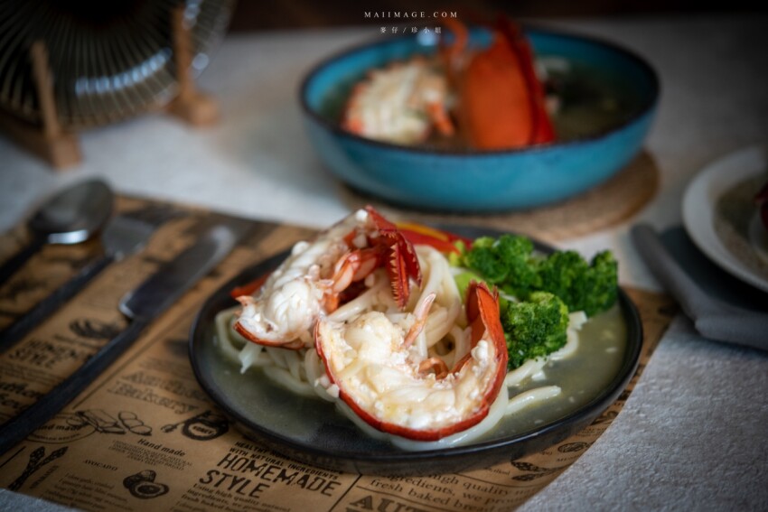 龍蝦三重奏~頂級龍蝦料理在家也可以輕鬆享受!台北福華飯店新推出外帶龍蝦套餐~外帶免下車直接提供得來速