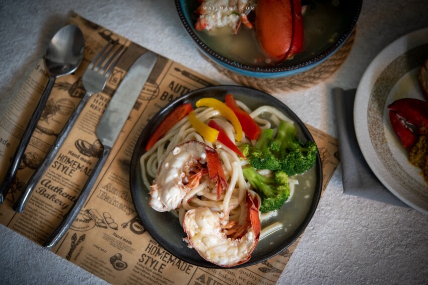 龍蝦三重奏~頂級龍蝦料理在家也可以輕鬆享受!台北福華飯店新推出外帶龍蝦套餐~外帶免下車直接提供得來速