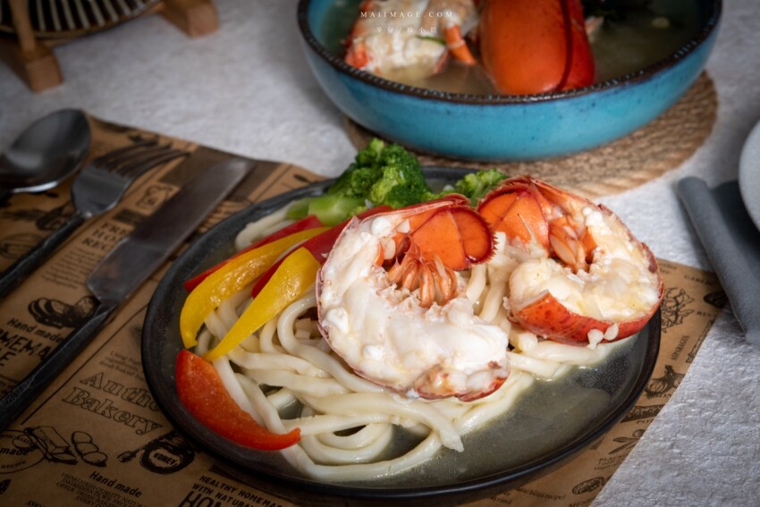 龍蝦三重奏~頂級龍蝦料理在家也可以輕鬆享受!台北福華飯店新推出外帶龍蝦套餐~外帶免下車直接提供得來速