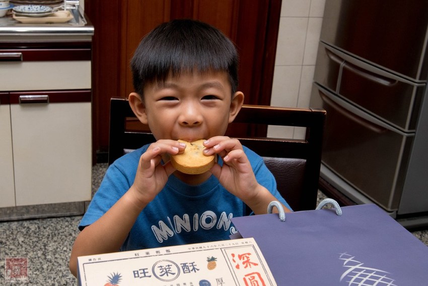 【台南美食】我的婆婆怎麼那麼可愛的〝深圓烘焙〞｜關廟在地食材鳳梨酥｜鳳梨吐司｜羅宋麵包｜台南最美的麵包店｜日本麵粉法國奶油搭配台南在地食材~深緣及水關廟店 - 南人幫