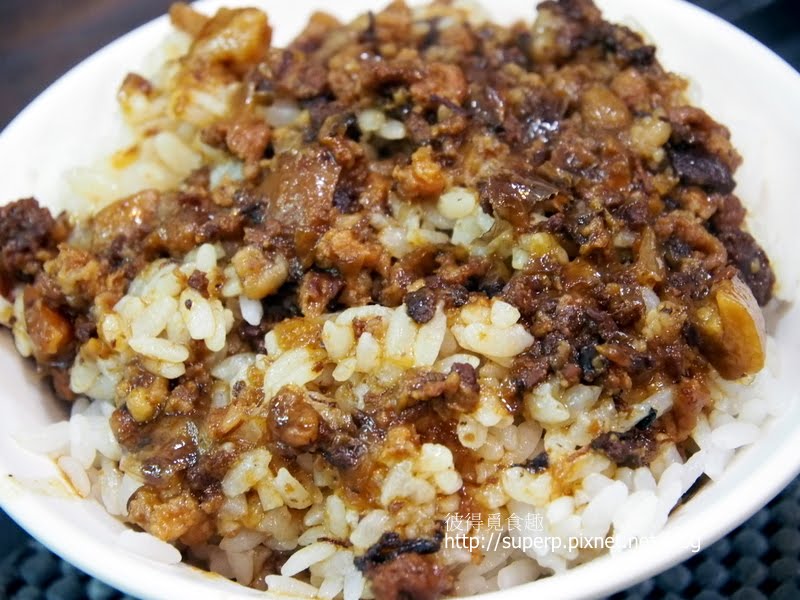 [小店食記]台北的焢大王：接近完美的焢肉和滷排骨