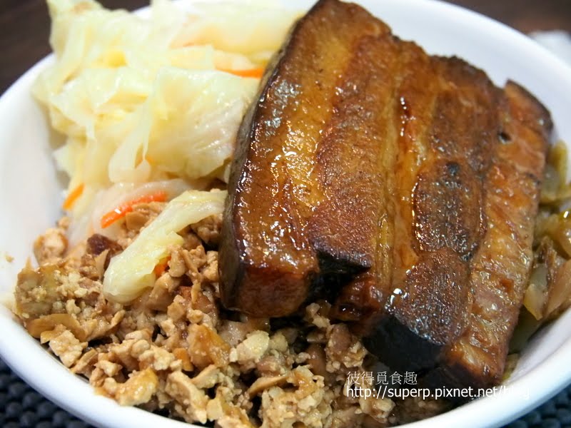 [小店食記]台北的焢大王：接近完美的焢肉和滷排骨