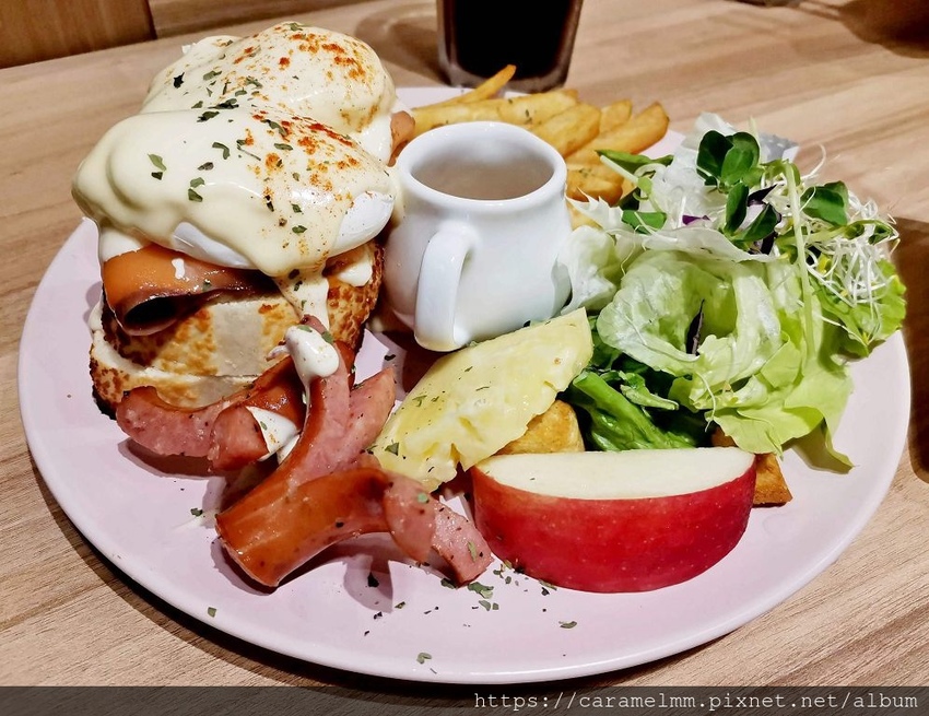 呆呆熊corky bear/焦糖曼曼 提供