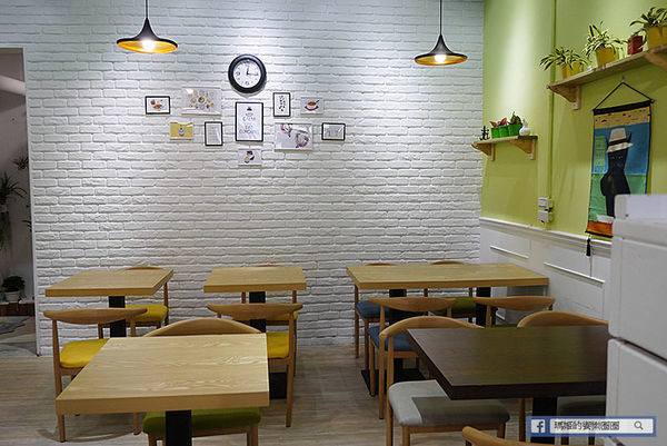 板橋早午餐【杯子貓小餐館&杯子蛋糕】萌系小餐館/板橋美食/板橋下午茶/新埔美食