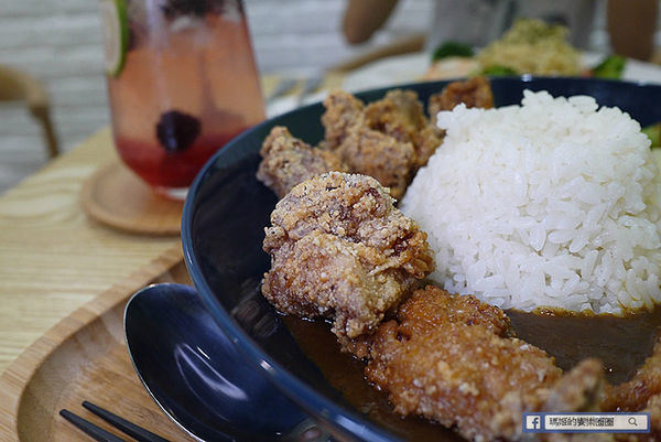 板橋早午餐【杯子貓小餐館&杯子蛋糕】萌系小餐館/板橋美食/板橋下午茶/新埔美食