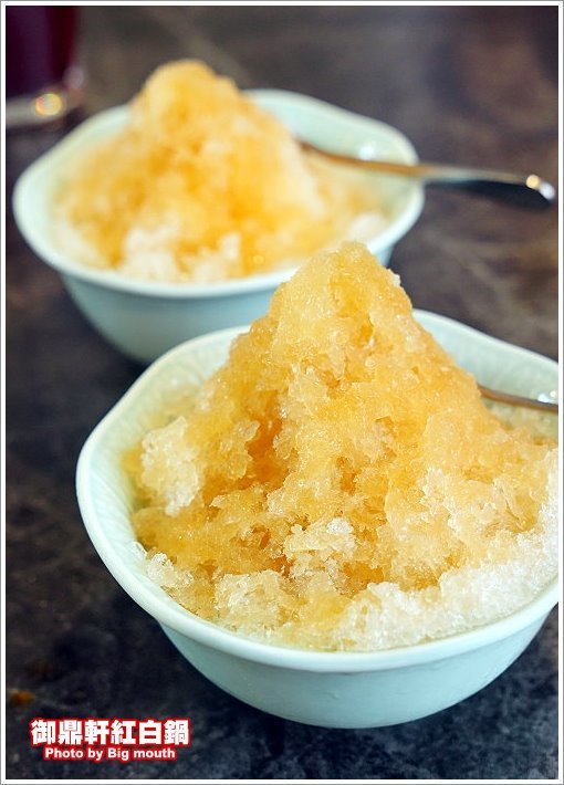 【桃園青埔美食】御鼎軒紅白鍋．自家熬煮湯頭、麻辣鍋!