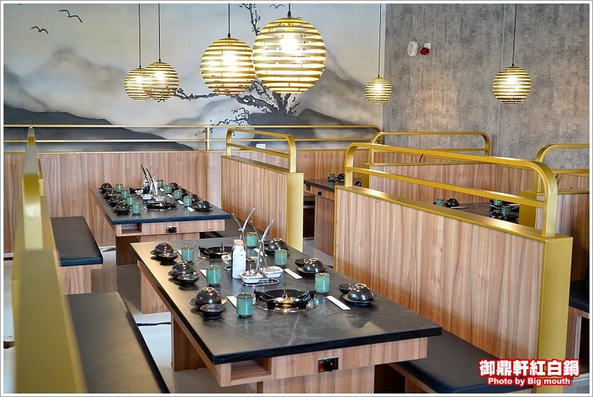 【桃園青埔美食】御鼎軒紅白鍋．自家熬煮湯頭、麻辣鍋!