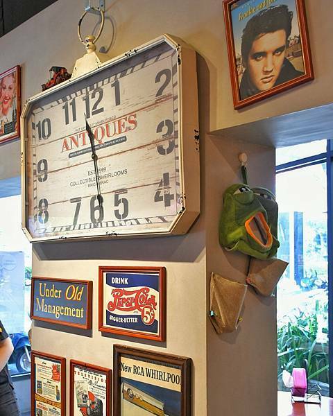 【新北板橋】樂漢堡美式餐廳 LOVSS BURGER，板橋車站美式餐廳，客製化漢堡搭配，手工漢堡排，自製醬料