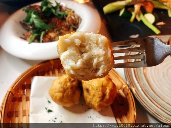 KD_200630_8.jpg KD_200630_8.jpg