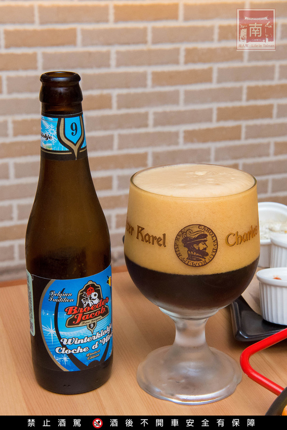 【台南美食】比臉大的海鮮燉飯讓你吃飽飽｜義式結合台式餐酒館料理｜經典台啤燉雞｜度小月海鮮義大利麵｜紹興雞翅｜生日訂位還送壽星禮~~沃野18 - 南人幫